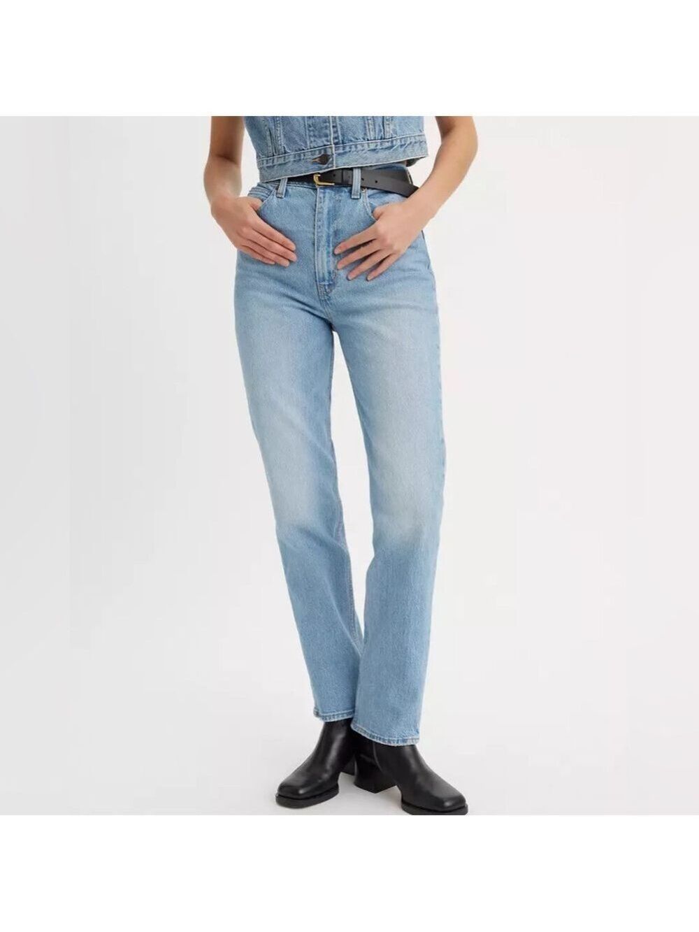 Levi’s 70’s High Slim Straight Light Wash size 30